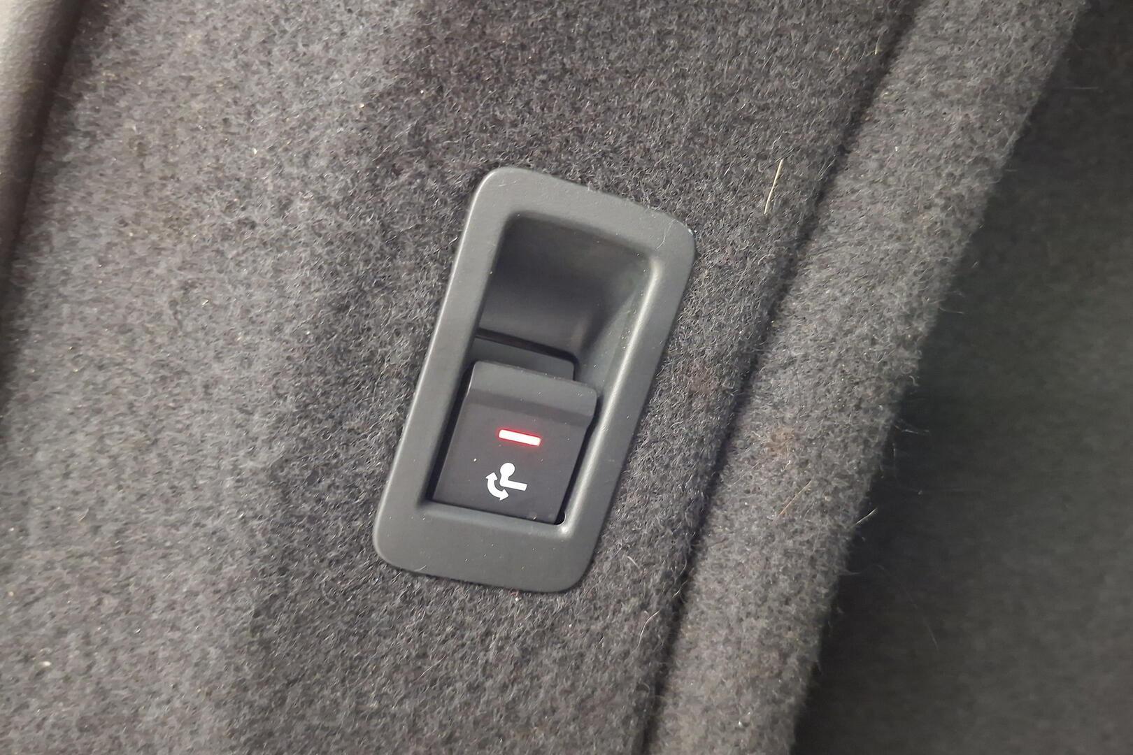 AUDI A4 32