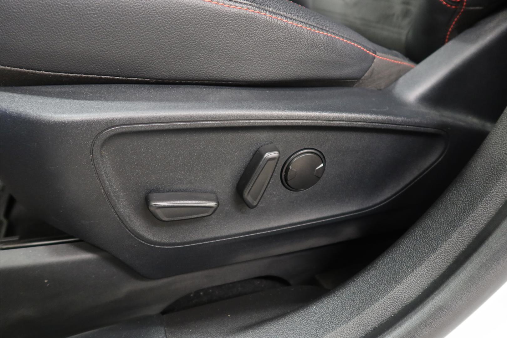 FORD Kuga 26