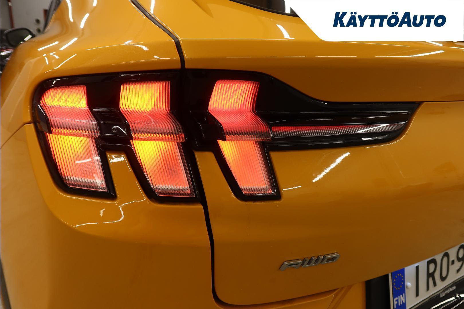 FORD Mustang Mach-E 2023