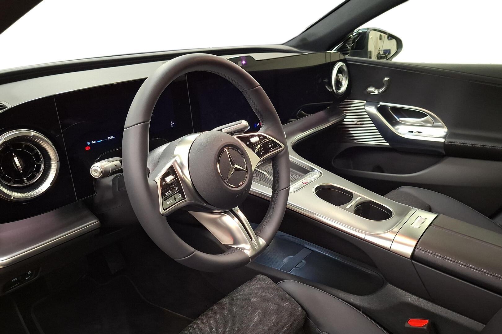 MERCEDES-BENZ C 2026