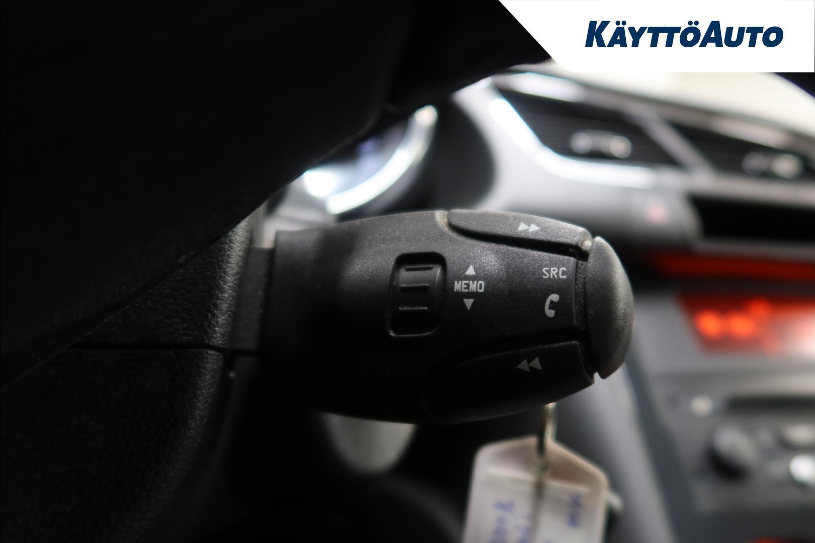 PEUGEOT 3008 2015