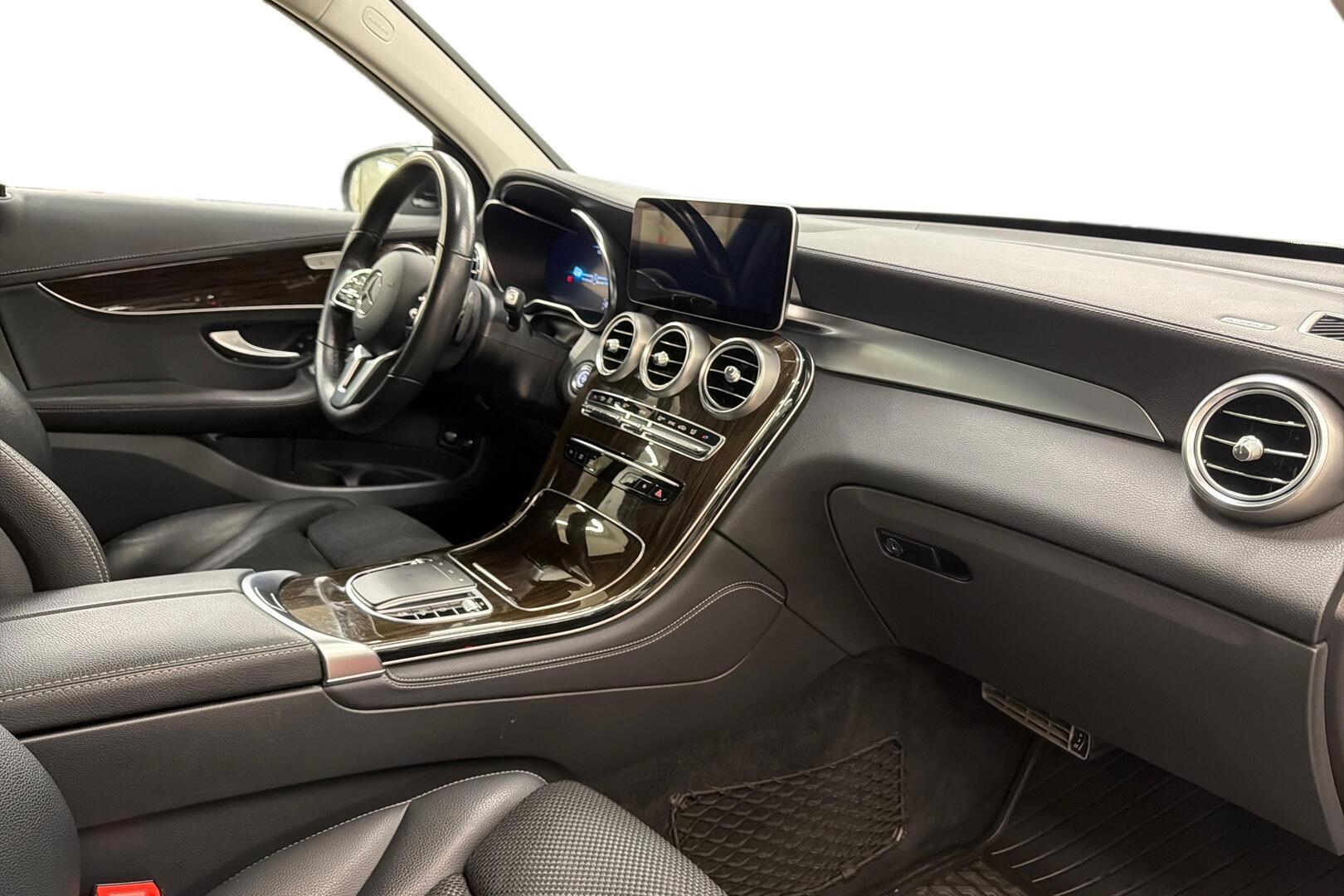 MERCEDES-BENZ GLC 2019