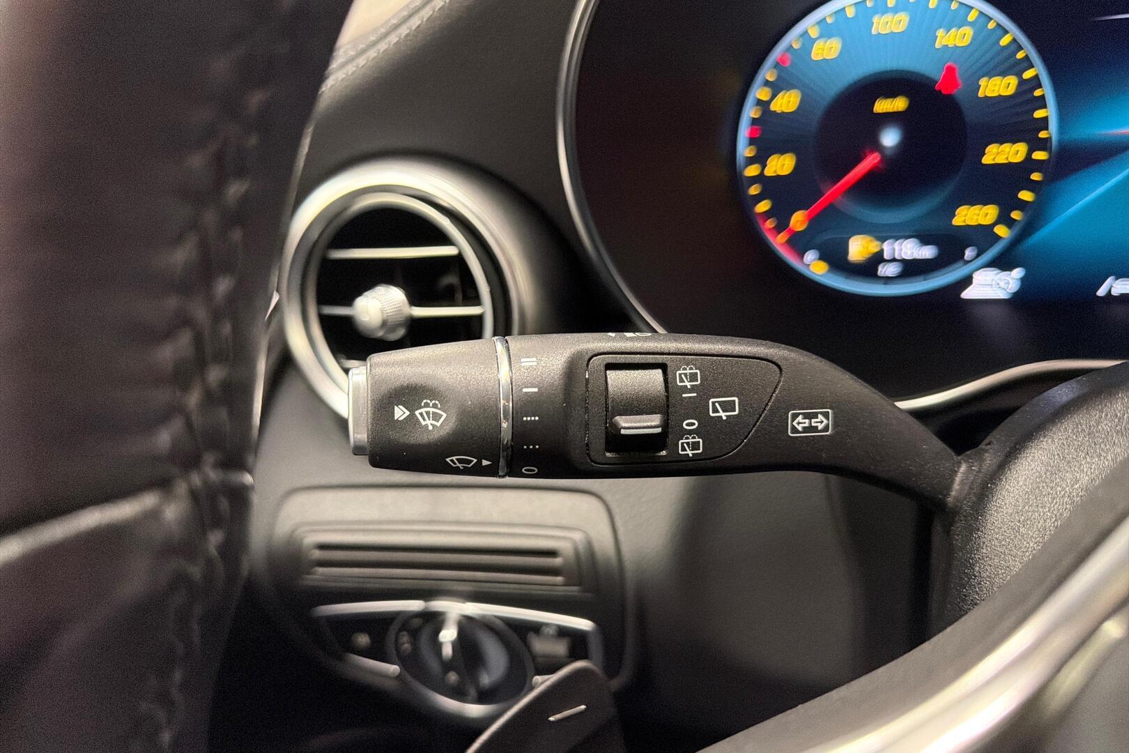 MERCEDES-BENZ GLC 2019