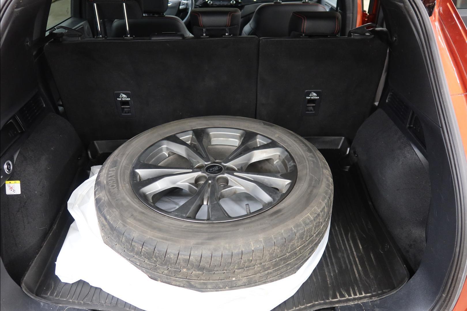 FORD Kuga 6