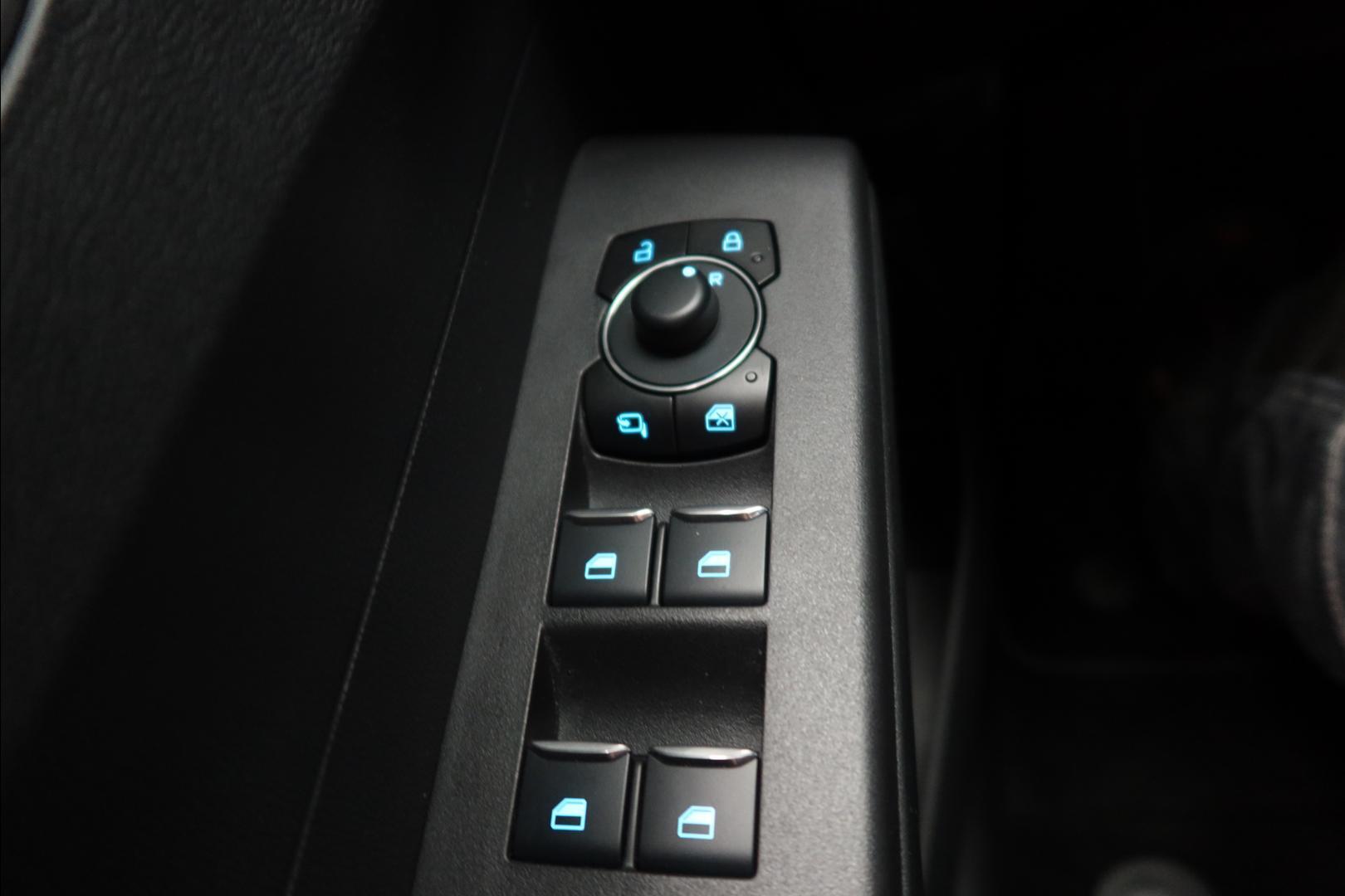 FORD Tourneo Courier 2025