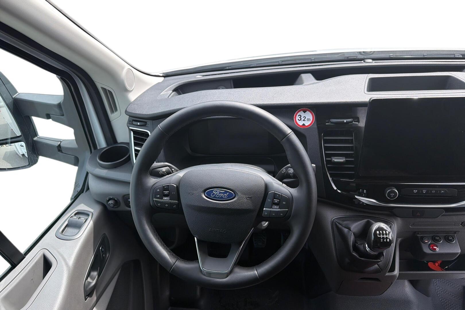 FORD TRANSIT 2026