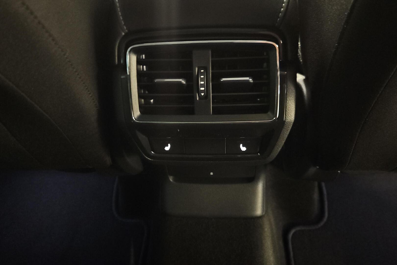 SKODA Karoq 2026