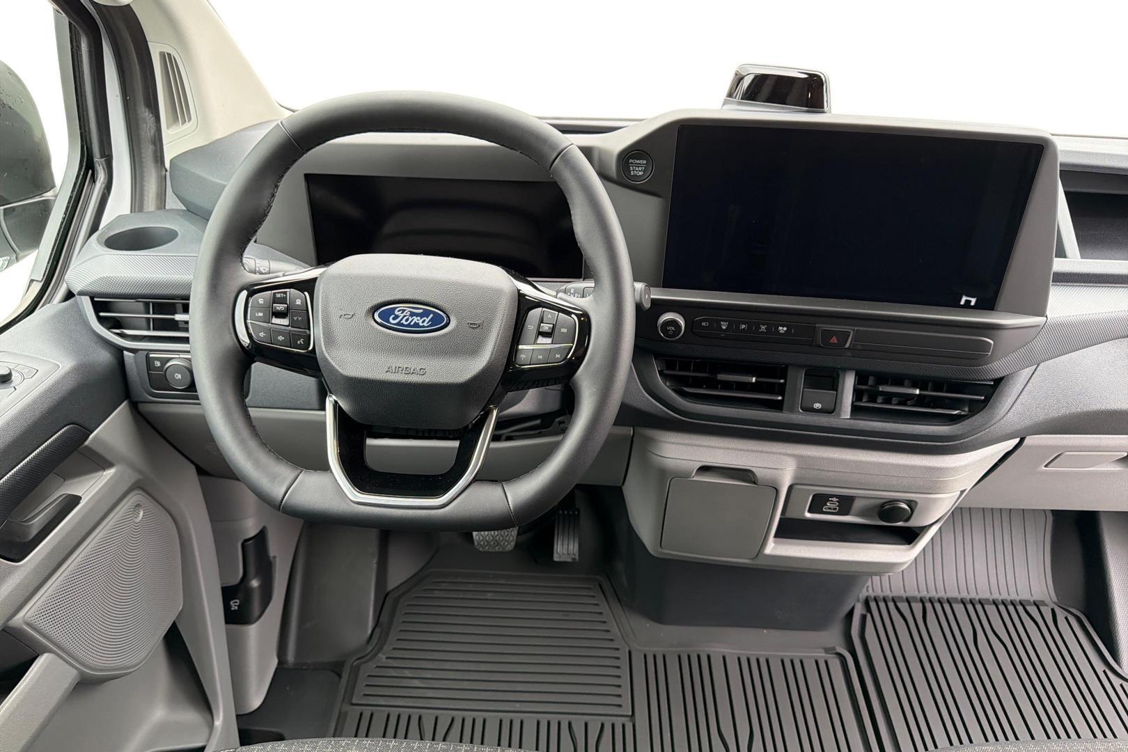 FORD TRANSIT CUSTOM 13