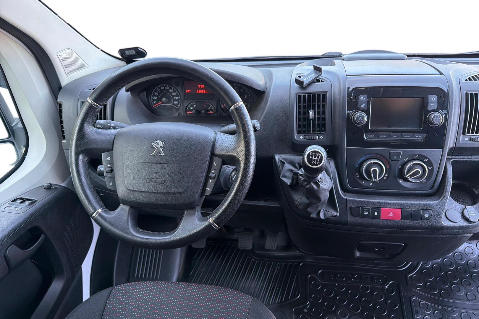 PEUGEOT Boxer 2022