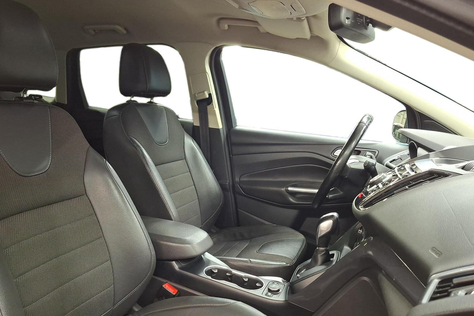 FORD Kuga 2015