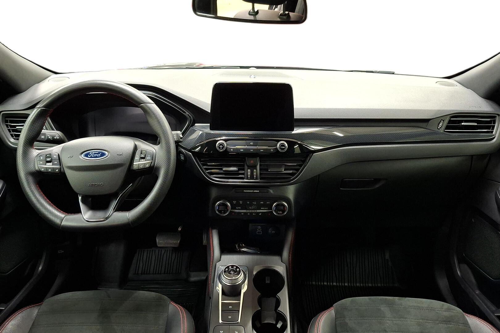 FORD Kuga 2023
