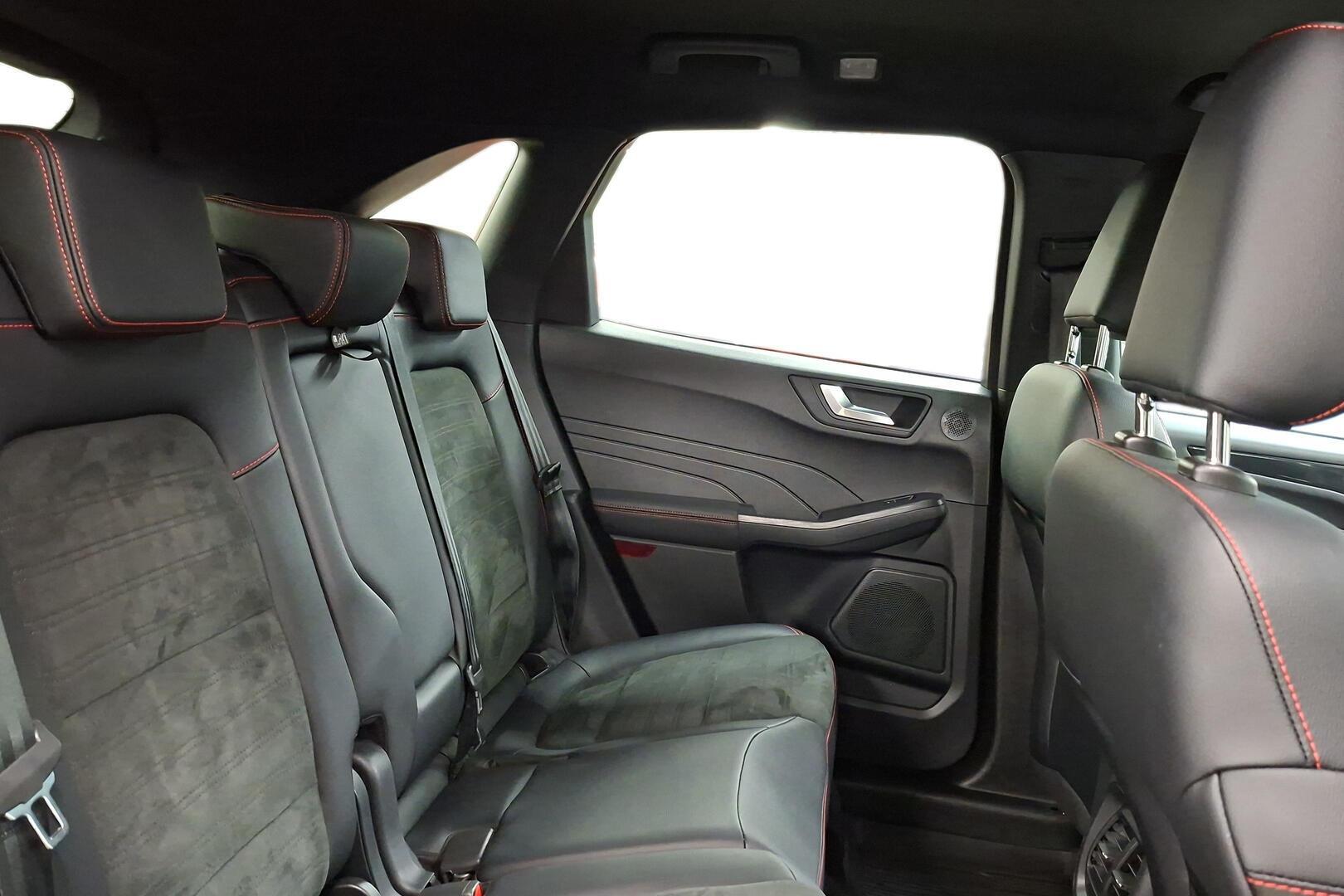 FORD Kuga 2023