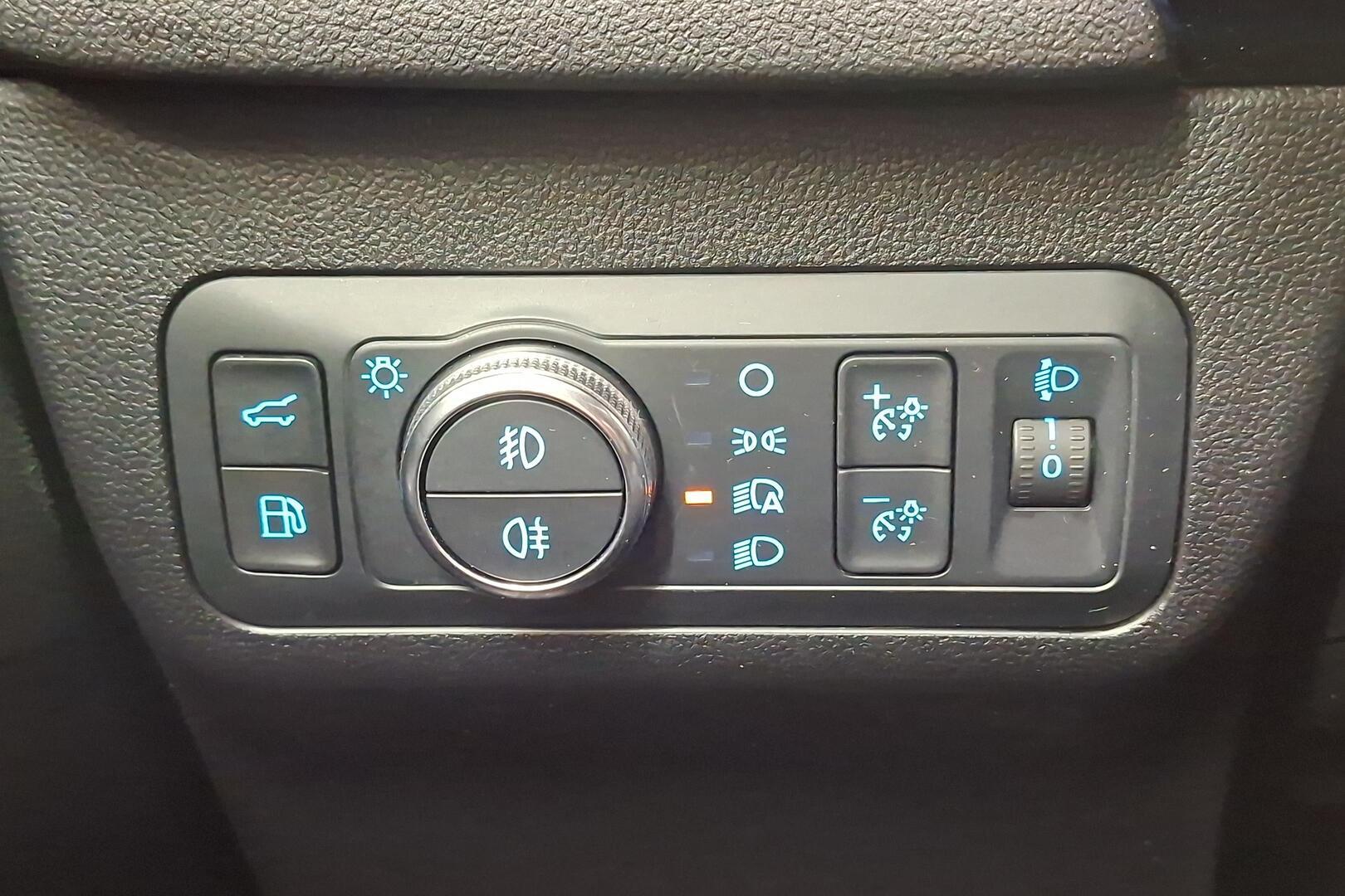FORD Kuga 2023