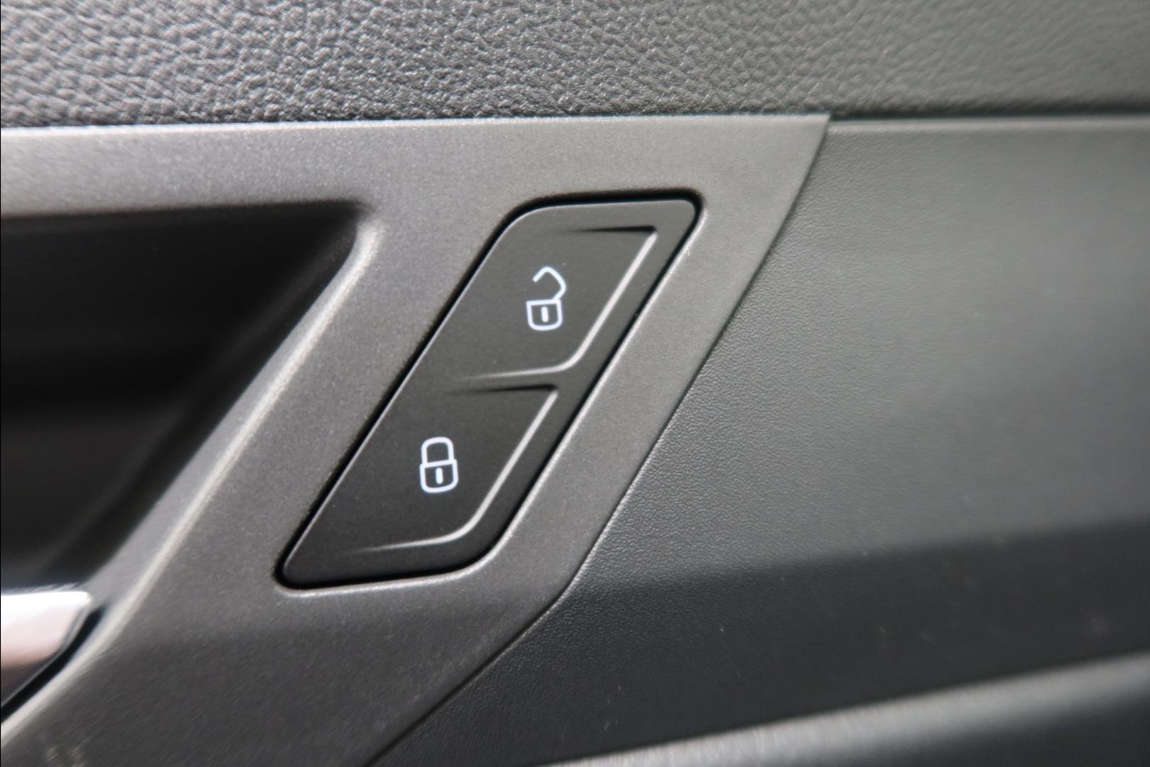 FORD Grand Tourneo Connect 2025