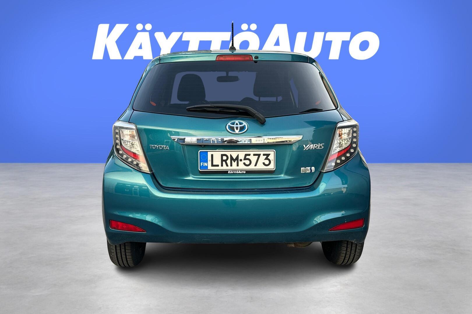 TOYOTA Yaris 2012