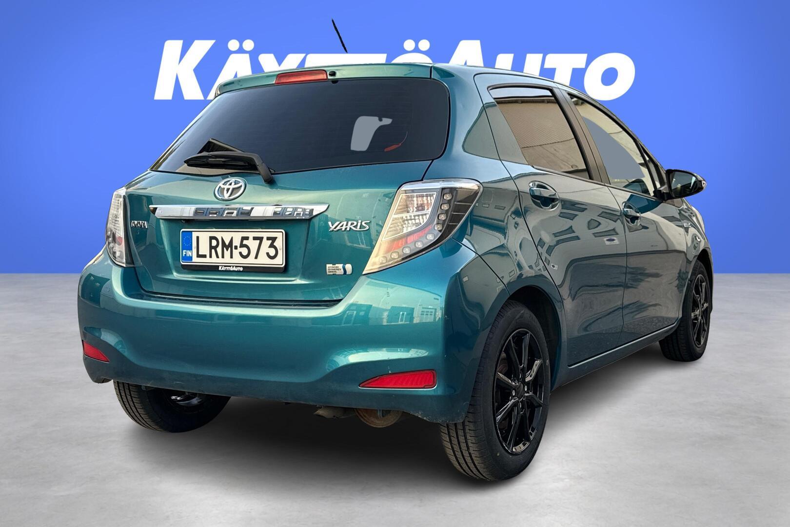 TOYOTA Yaris 2012