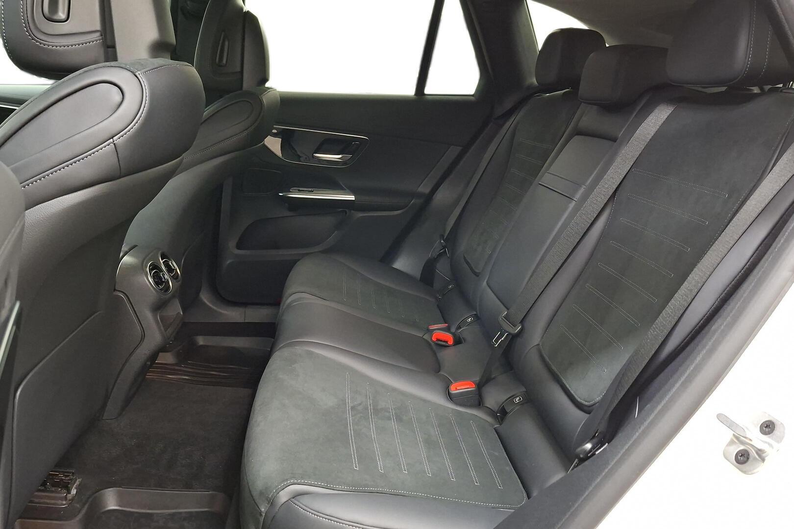 MERCEDES-BENZ GLC 2023