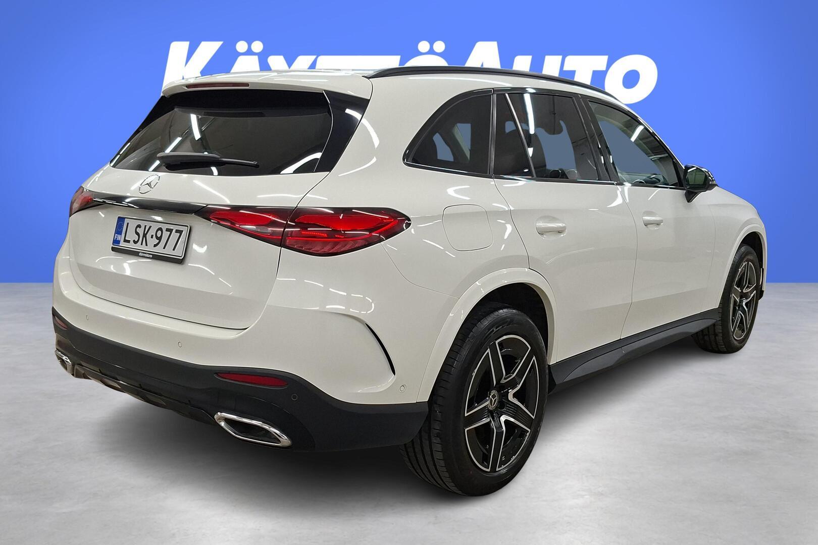 MERCEDES-BENZ GLC 2023