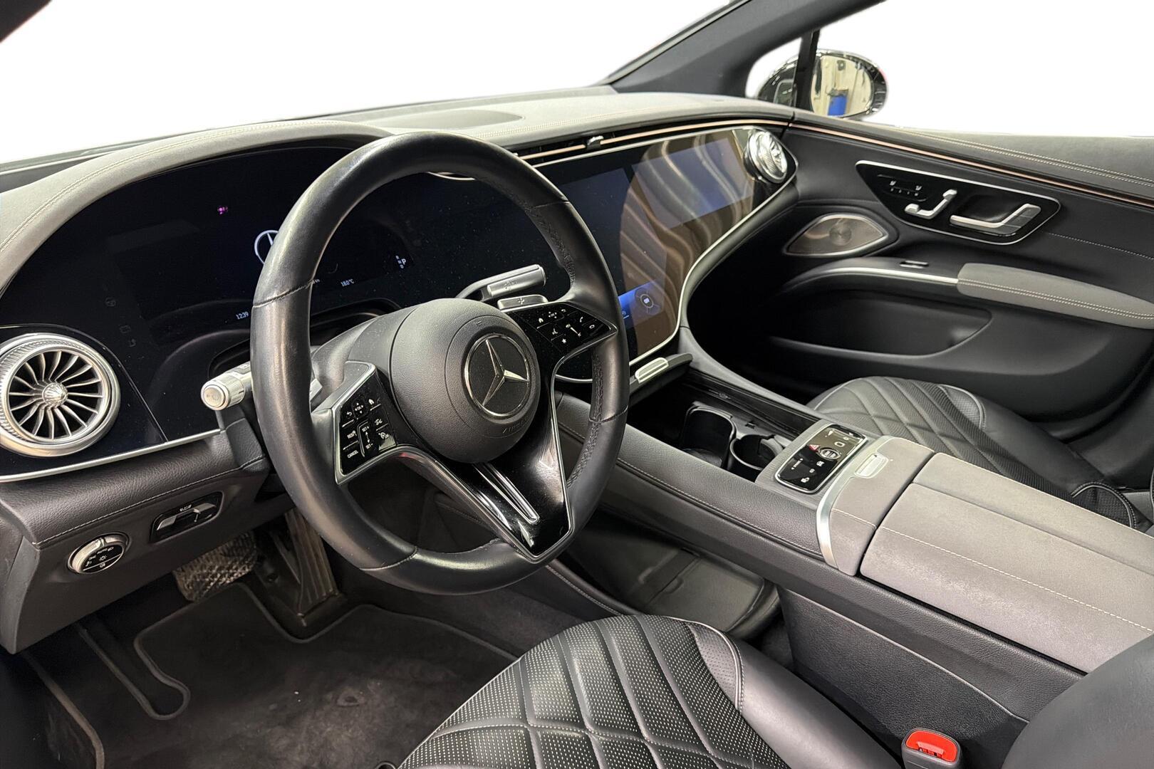 MERCEDES-BENZ EQS 2023