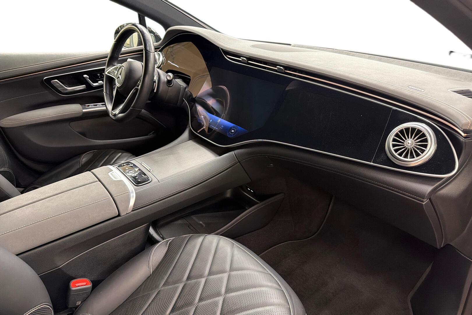 MERCEDES-BENZ EQS 2023