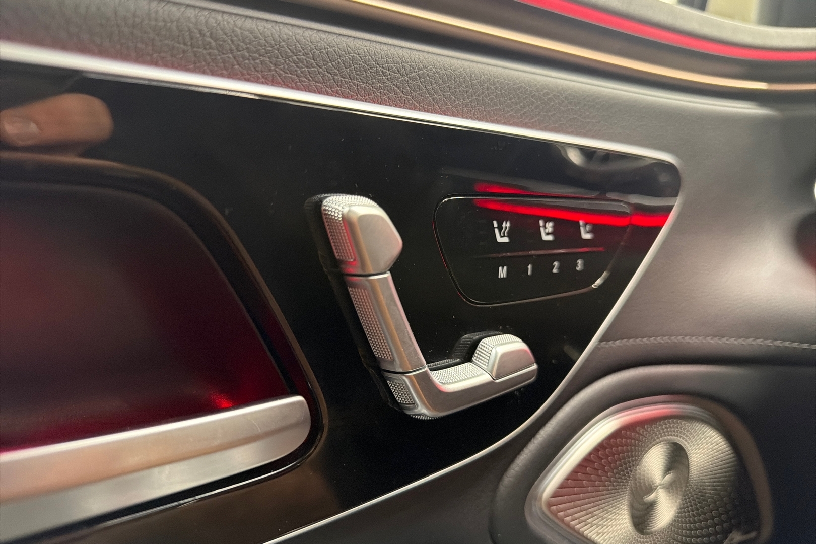 MERCEDES-BENZ EQS 2023