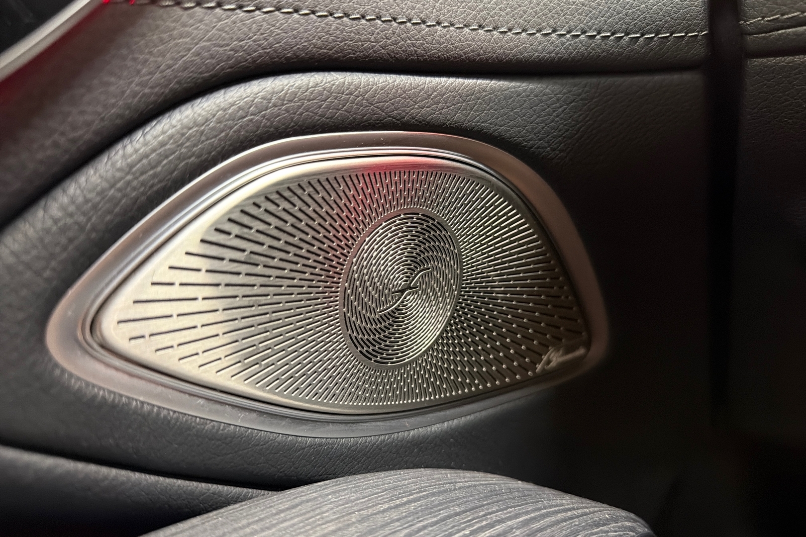 MERCEDES-BENZ EQS 2023