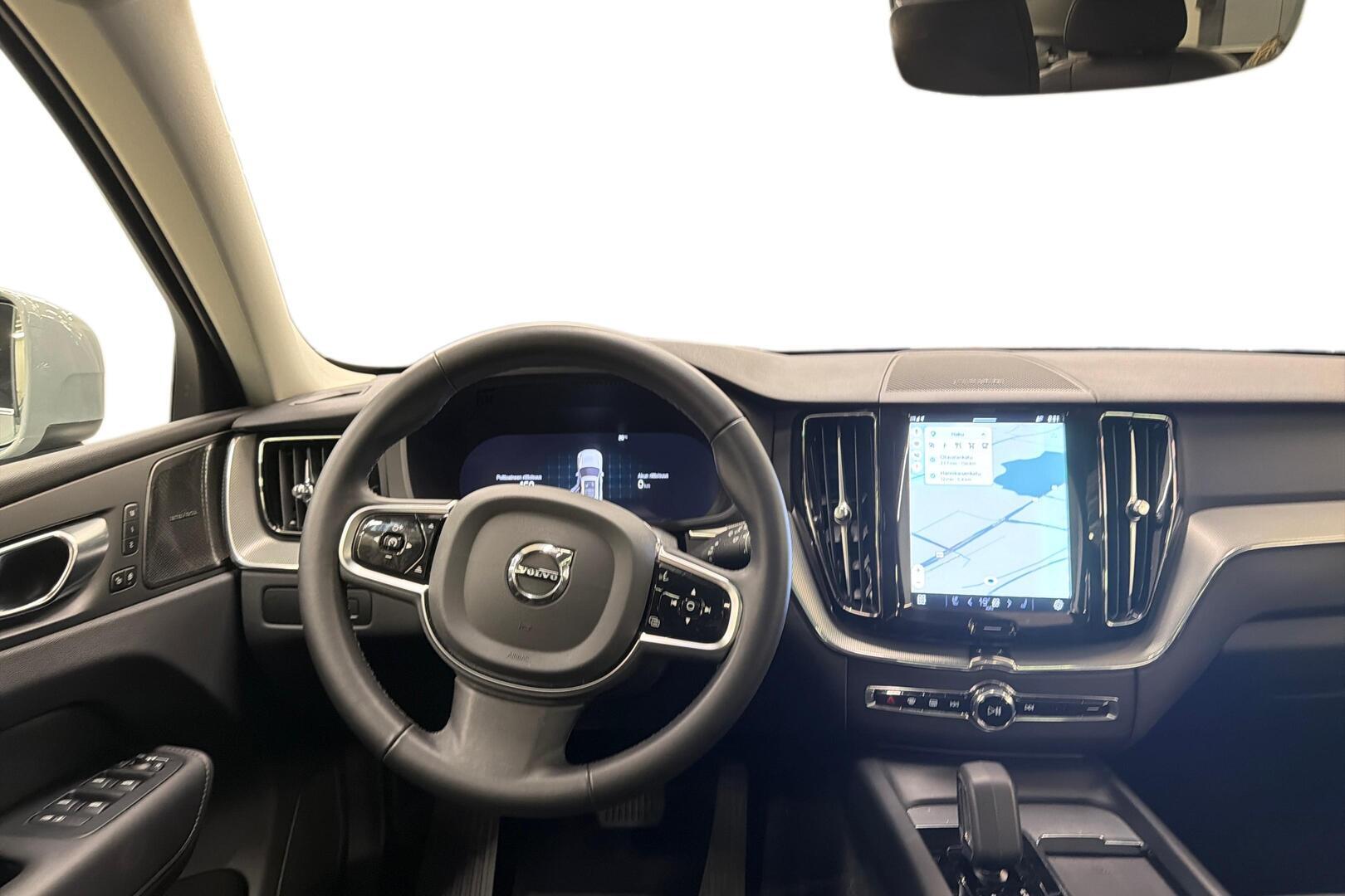VOLVO XC60 2024