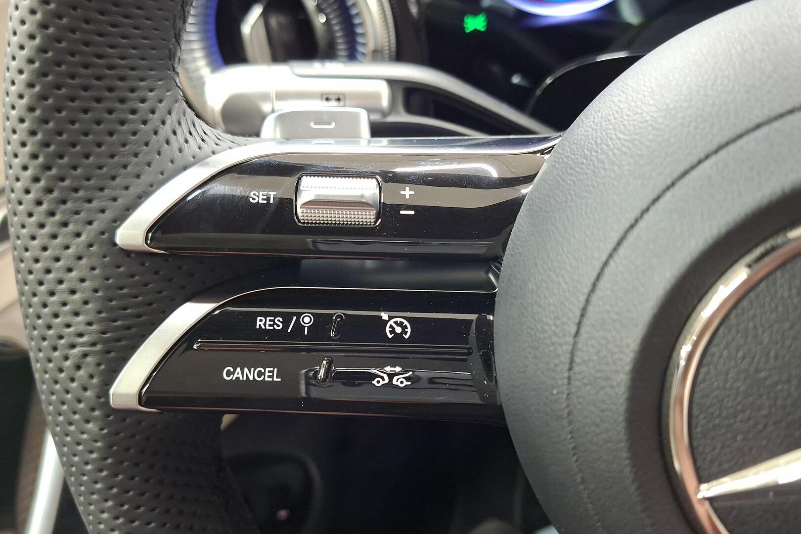MERCEDES-BENZ C 2026