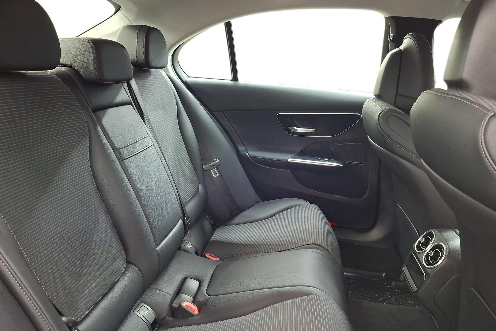 MERCEDES-BENZ C 2022