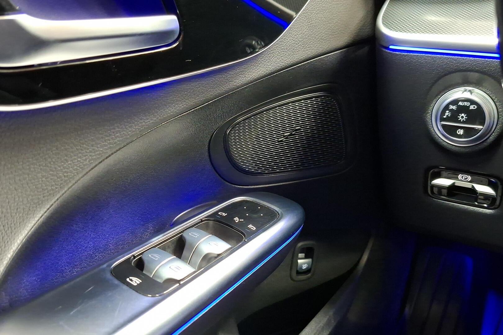 MERCEDES-BENZ C 2022