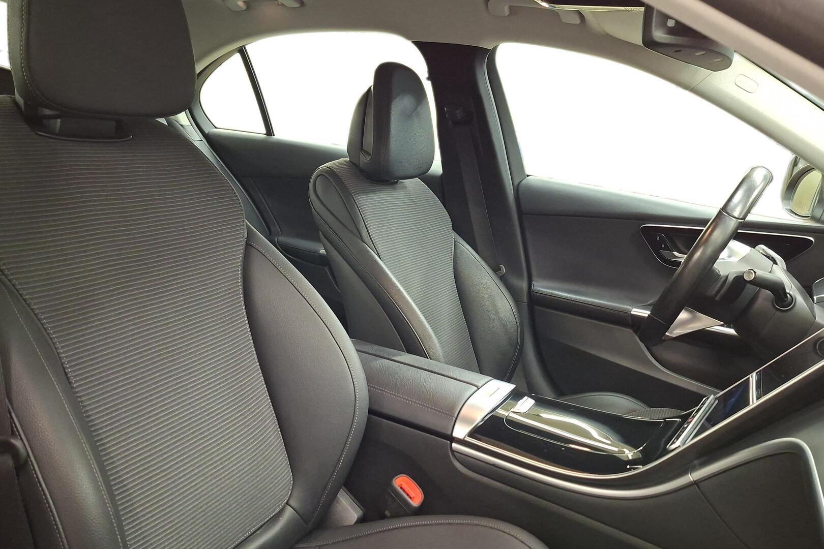 MERCEDES-BENZ C 2022