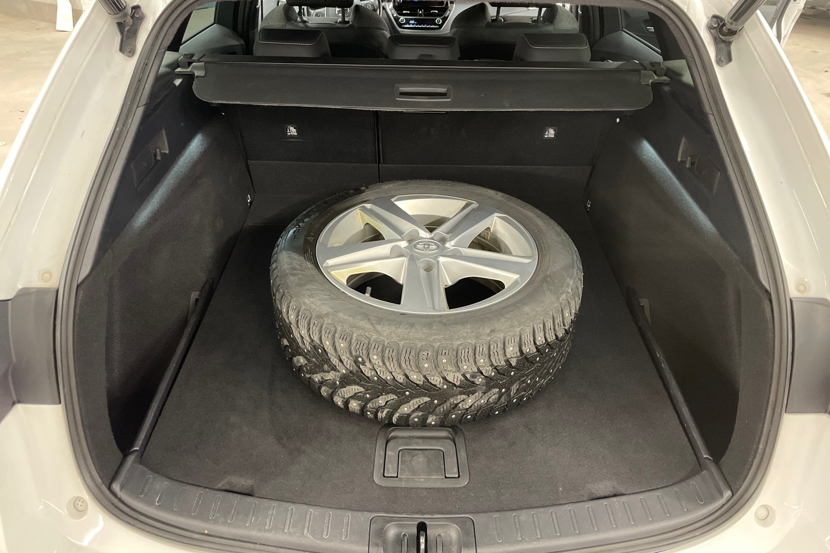 TOYOTA Corolla 2023