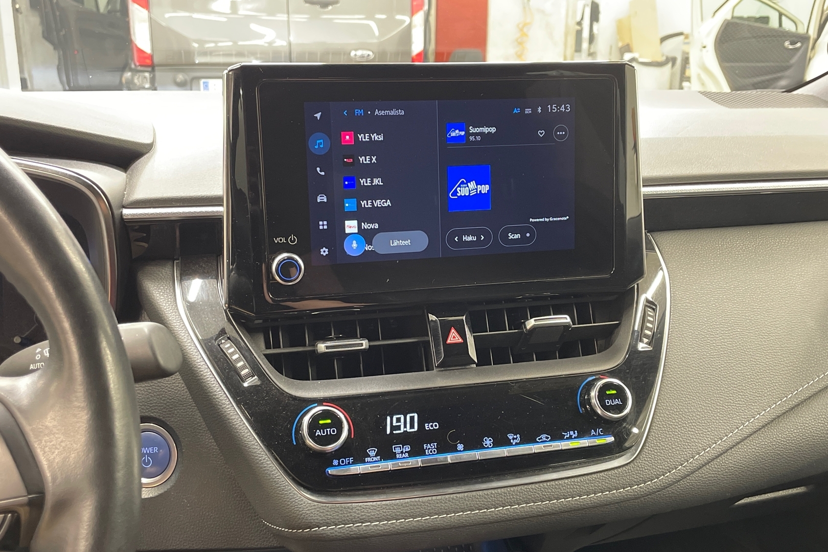 TOYOTA Corolla 2023