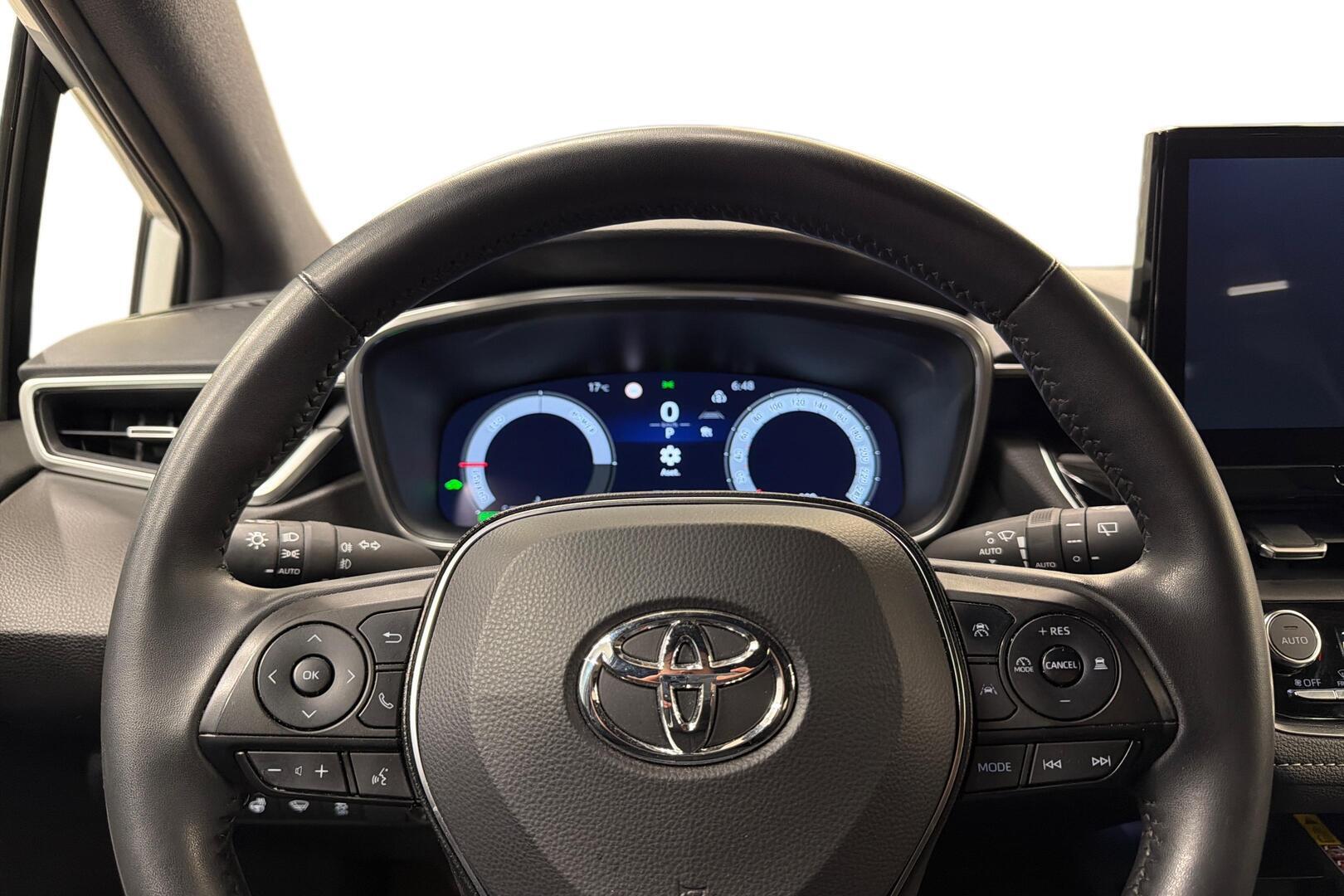 TOYOTA Corolla 2025