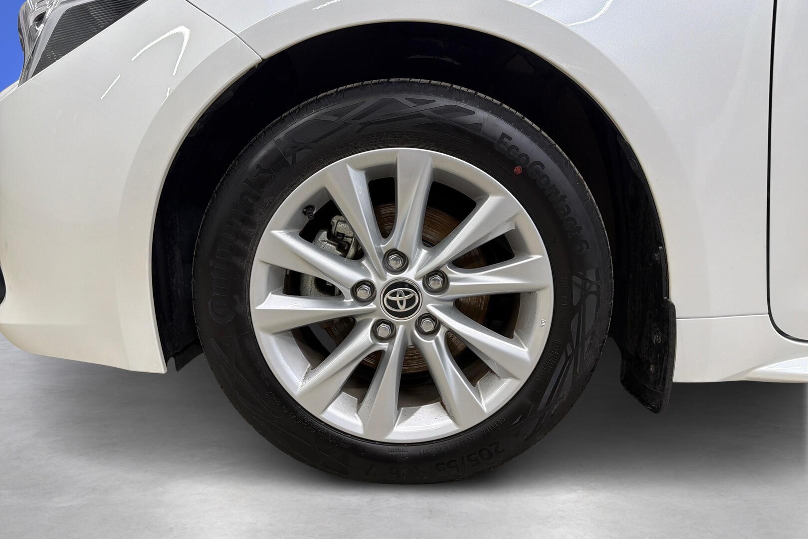 TOYOTA Corolla 2025