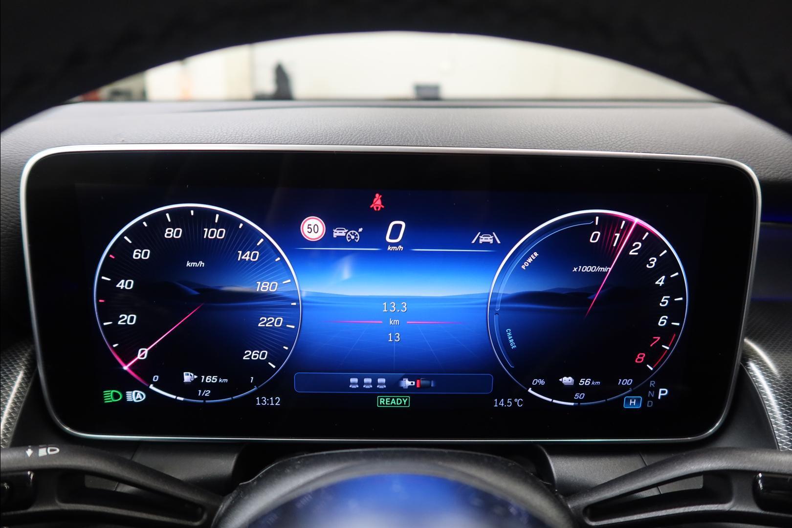 MERCEDES-BENZ GLC 2026