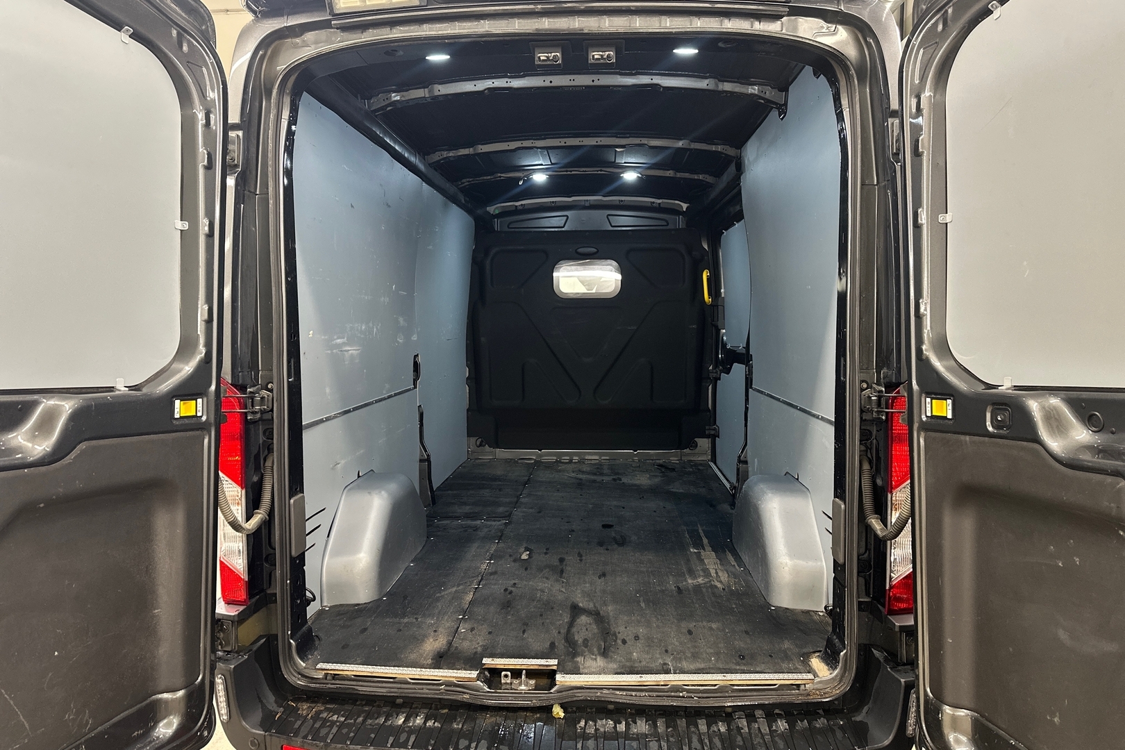FORD Transit 2023