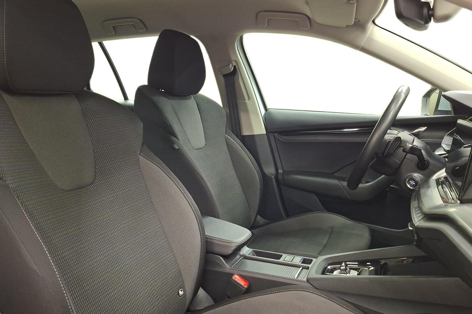 SKODA Octavia 2023