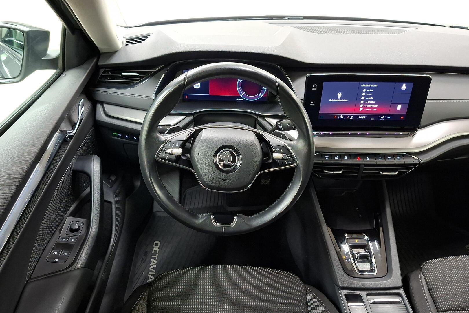 SKODA Octavia 13
