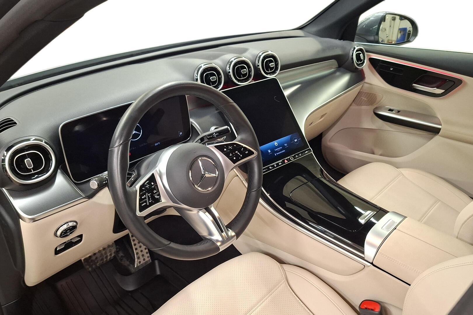 MERCEDES-BENZ GLC 2023