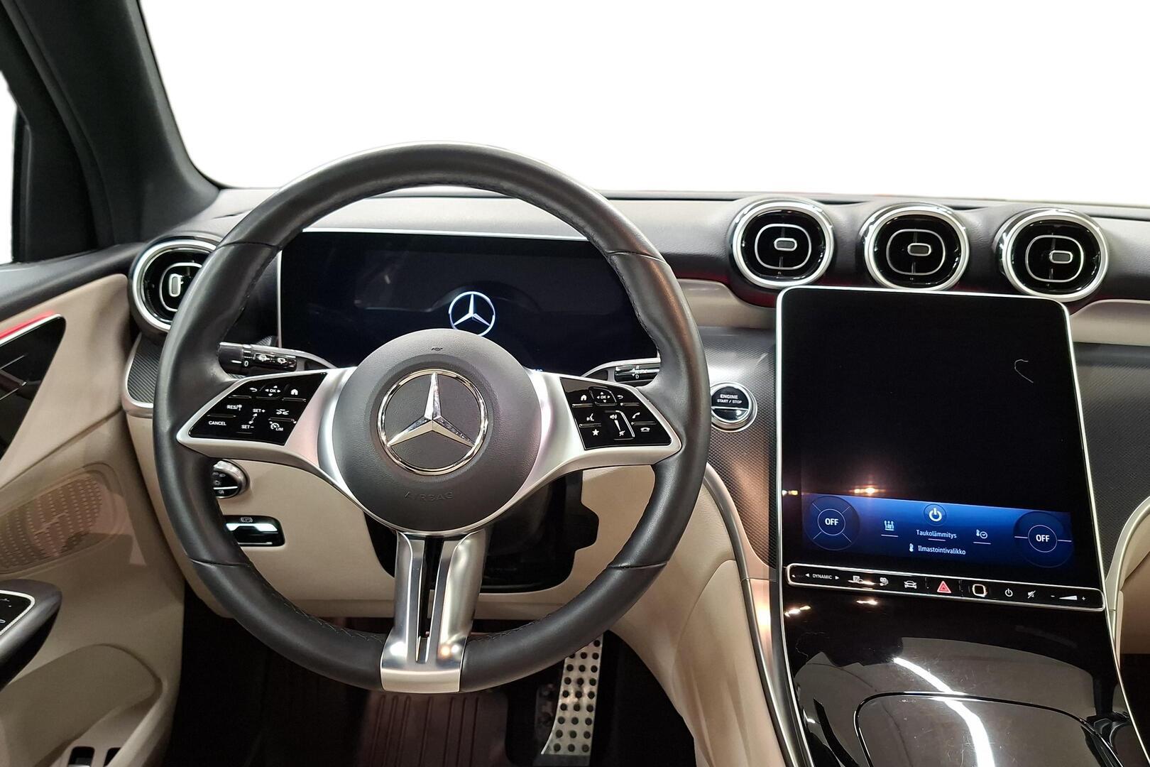 MERCEDES-BENZ GLC 2023
