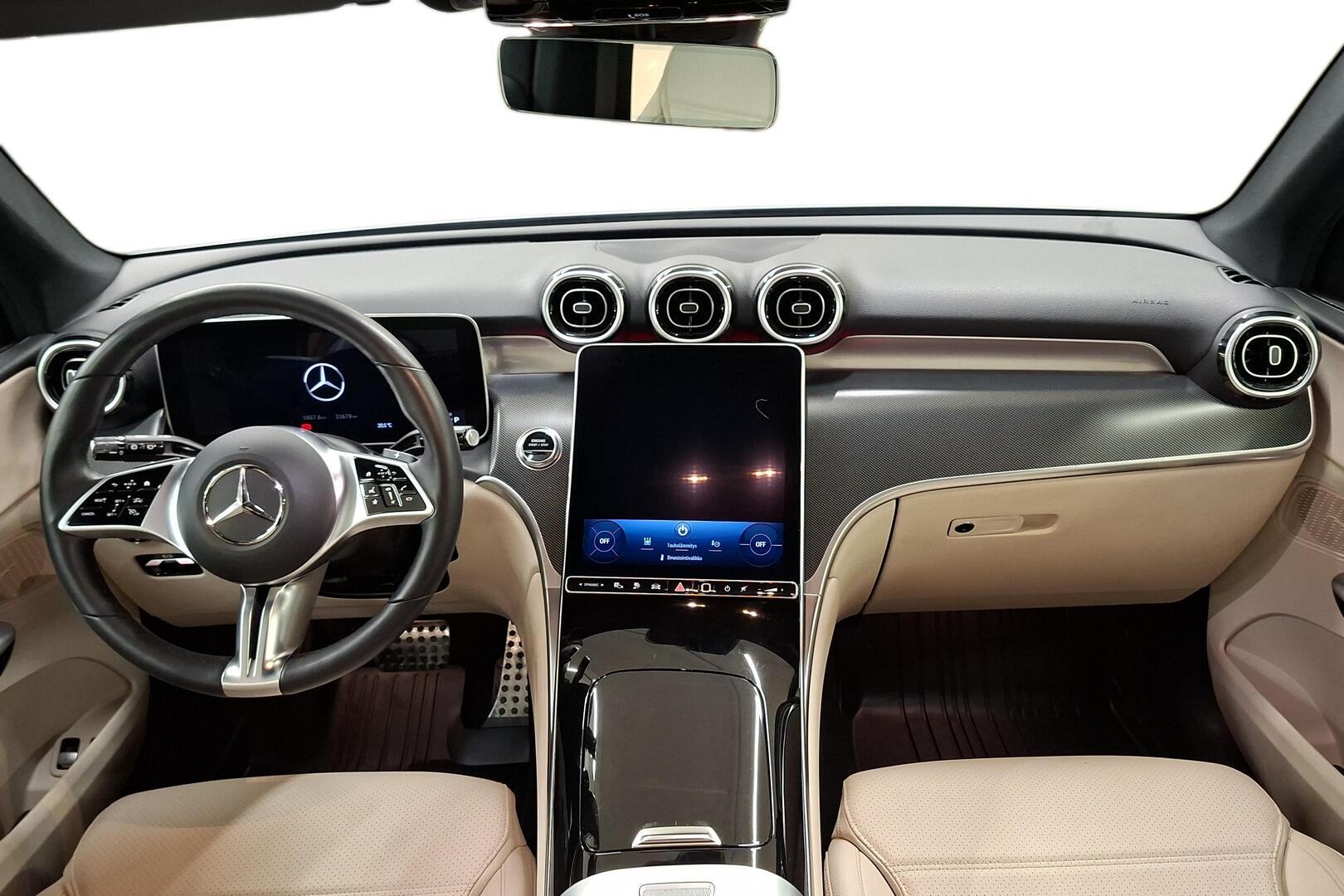 MERCEDES-BENZ GLC 2023