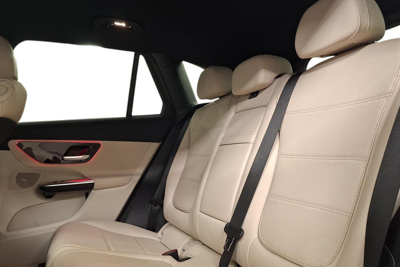 MERCEDES-BENZ GLC 2023