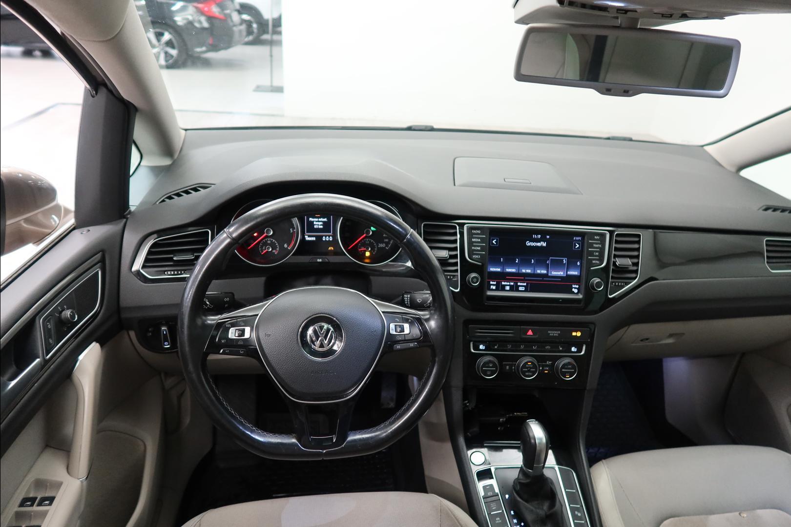 VOLKSWAGEN Golf Sportsvan 2014