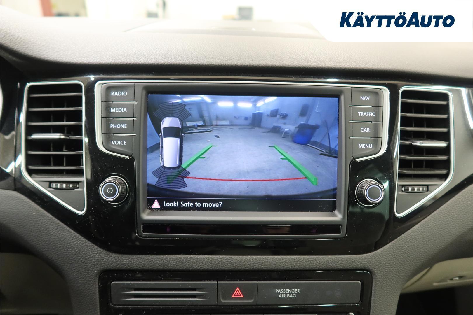 VOLKSWAGEN Golf Sportsvan 2014