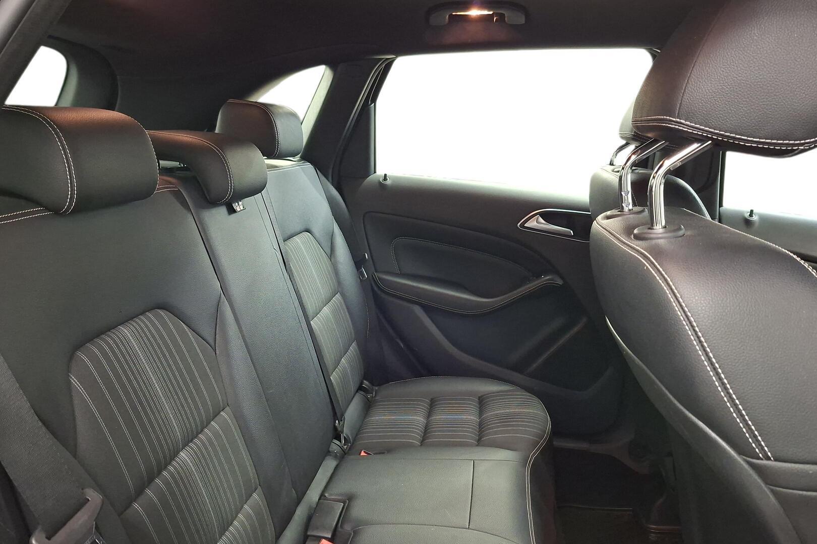 MERCEDES-BENZ B 2015