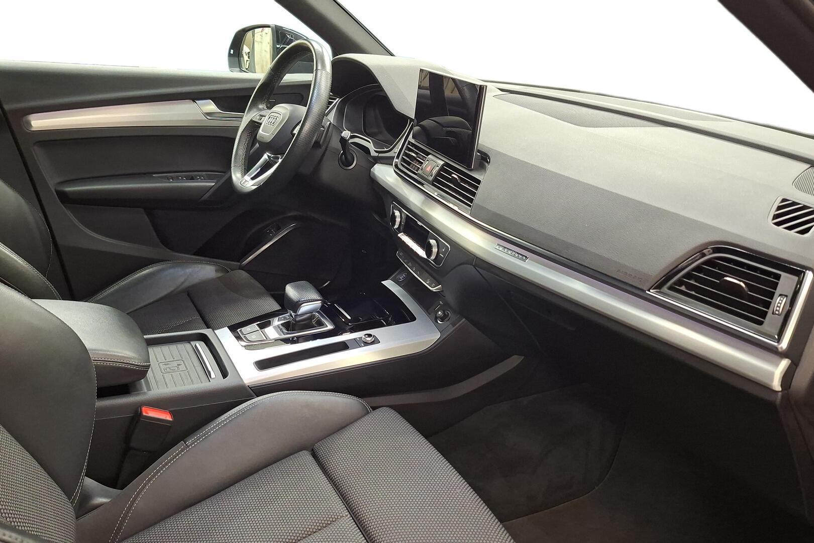 AUDI Q5 2021