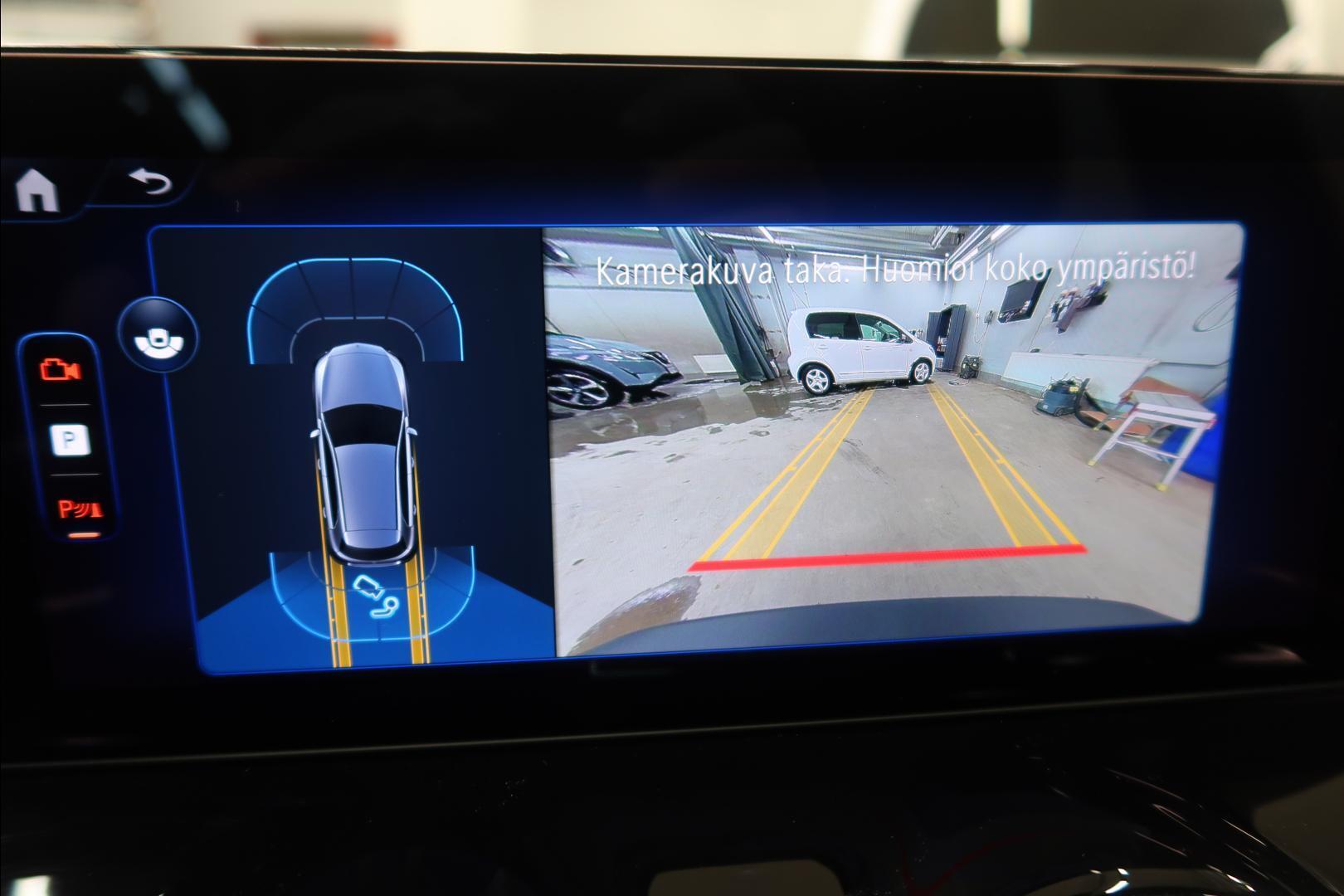 MERCEDES-BENZ EQA 2026