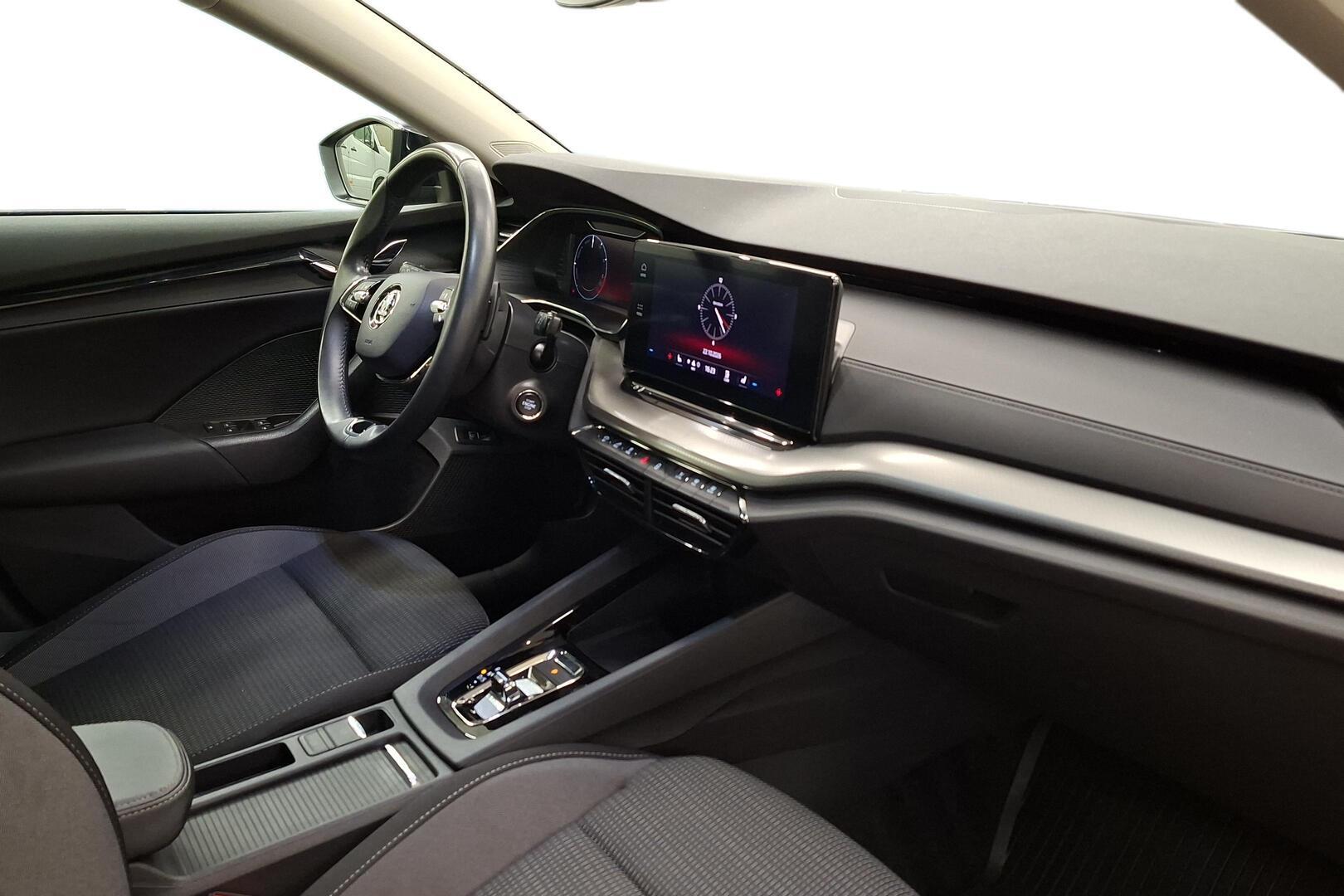SKODA Octavia 2024