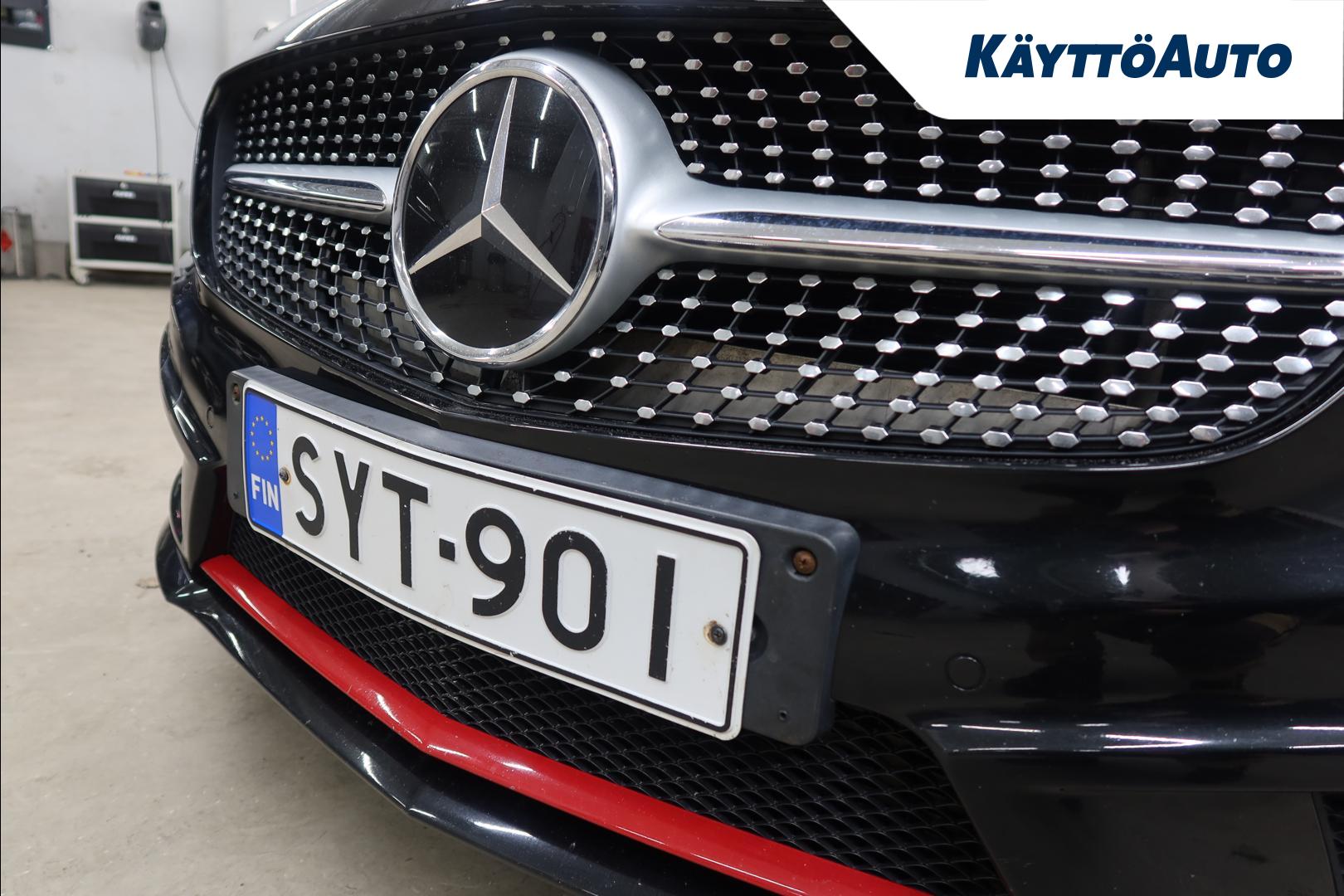MERCEDES-BENZ A 2015